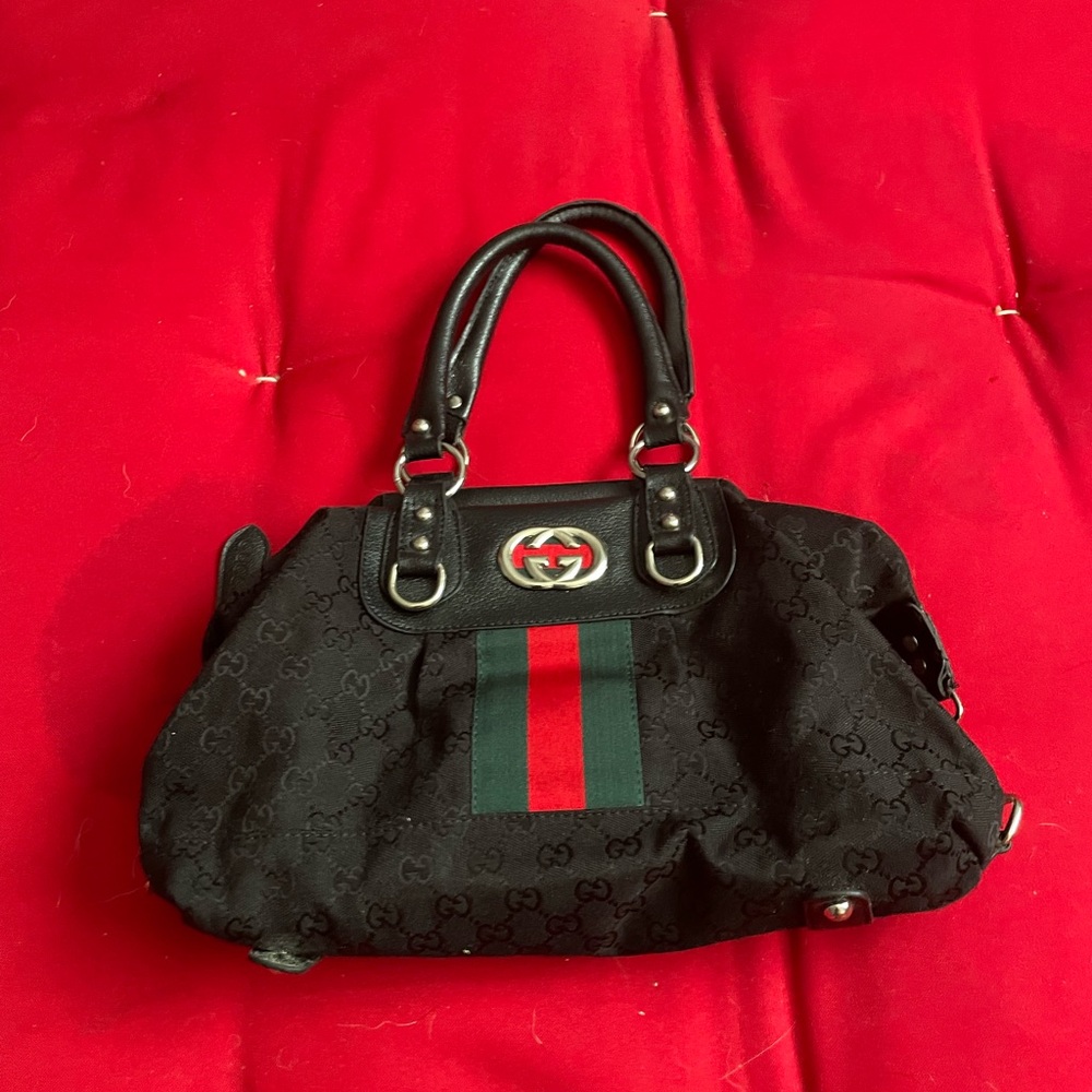Gucci Black Shoulder Bag with Red and Green Stripes